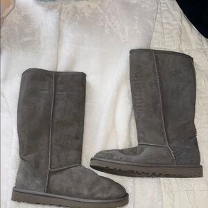 Uggs Tall Classic Grey boots